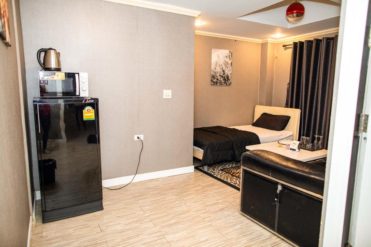 Merry Inn Suites Паттая Екстер'єр фото